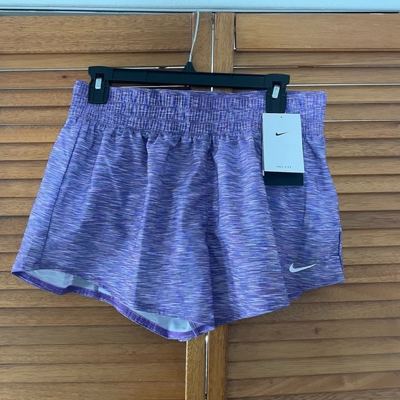 Nike Women’s One Dri-Fit Mid Rise 3” Brief-Lined Active Athletic Shorts Sz M - Picture 2 of 9